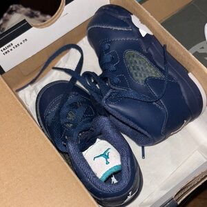 Jordan Kids Navy and Teal Sneakers